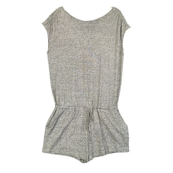 PrAna Womens Retrieve Romper Size Medium Gray Bone Stripe Hemp Organic Beach NWT - Picture 2 of 14